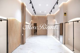 Local comercial en alquiler en Sant Gervasi - Galvany en Barcelona
