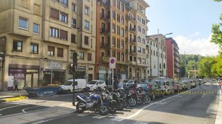 Local comercial en alquiler en Egia en San Sebastián-Donostia