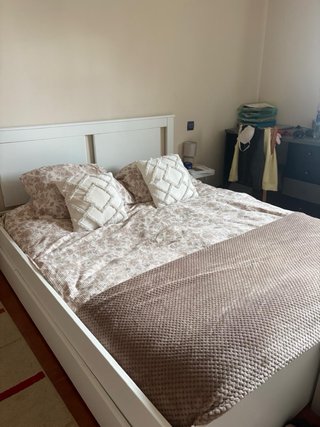 Cama de 160x200 con cabecero y tambien el colchon