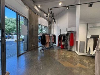 Local comercial en alquiler en La Dreta de l'Eixample en Barcelona