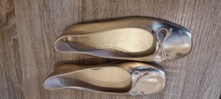 Zapatos planos Parfois dorados talla 38