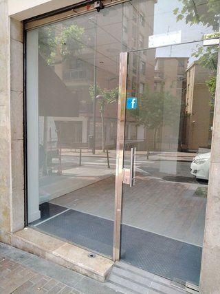 Local comercial en alquiler en Bagatza - San Vicente en Barakaldo