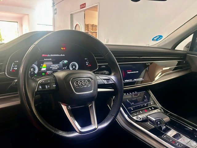 Audi Q7 2022- 55tfsi-e