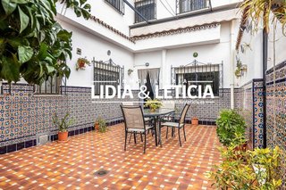 Chalet en venta en La Paz - Montecarmelo en Alcalá de Guadaira