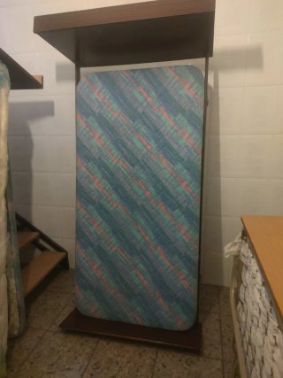 2 unidades de cama de 90 con colchones