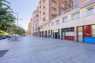 Local comercial en alquiler en Basurtu en Bilbao