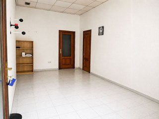 Local comercial en alquiler en Centro en Torrelavega