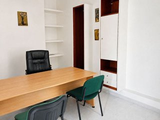 Local comercial en alquiler en Centro en Torrelavega