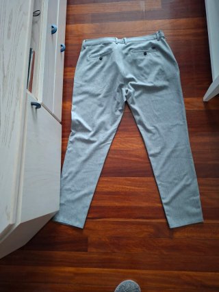 Pantalón Zara Gris