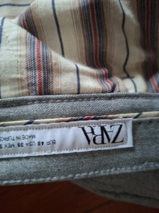 Pantalón Zara Gris
