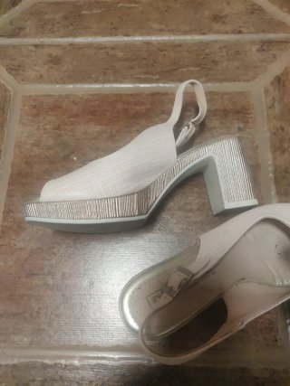 Zapatos de tacón Pitillos beige