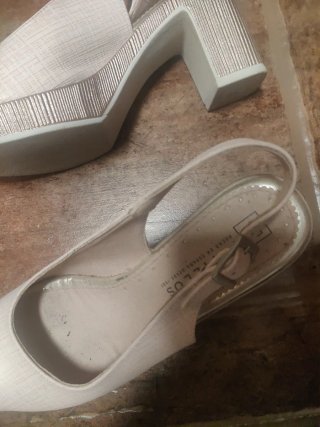 Zapatos de tacón Pitillos beige