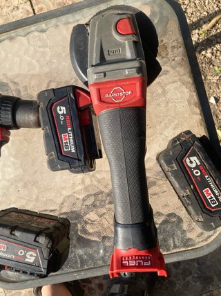 Radial y Taladro Milwaukee M18