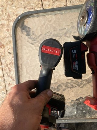Radial y Taladro Milwaukee M18