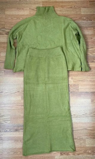 Conjunto de Punto Falda y Jersey