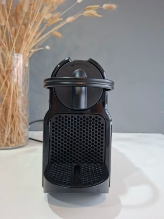 Macchina da caffè Nespresso nera