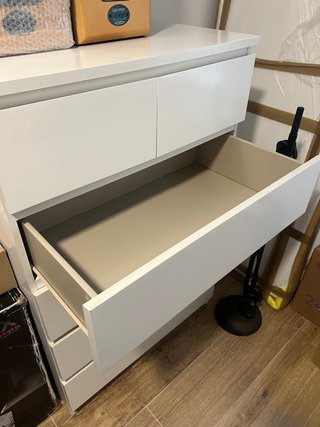 Cómoda Blanca con 5 Cajones