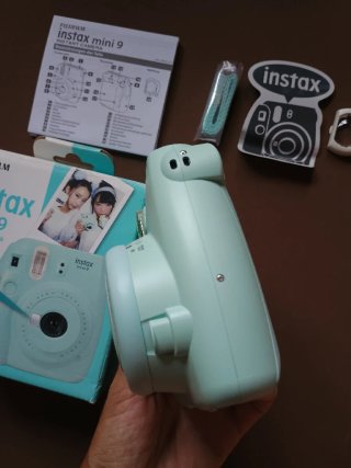Cámara de fotos Polaroid Instax Mini 9con caja