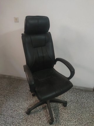Silla de estudio negra
