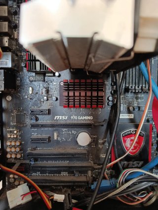 Semitorre PC MSI 970 Gaming, funciona Bien.