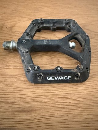 Pedales de plataforma GEWAGE