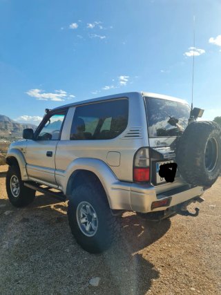 Toyota Land Cruiser 90 2001