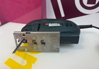 Sierra Calar Black & Decker CD301 370w