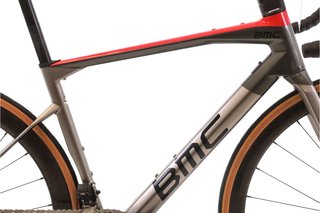 Bicicleta BMC Roadmachine 01 Di2 12V t.52 Reacondicionada