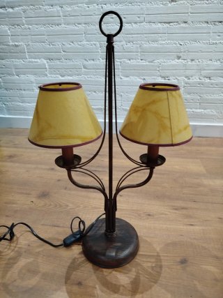 Lámpara de mesa doble