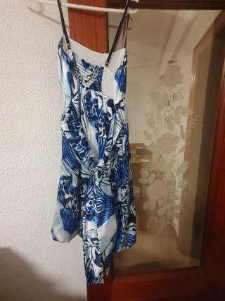 Vestido fiesta corto estampado