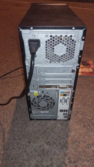Torre PC HP Elite 7300 Series MT