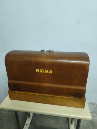 Máquina de coser antigua Sigma