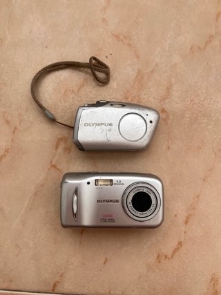 Lote 2 Fotocamere Olympus Retro per Ricambi