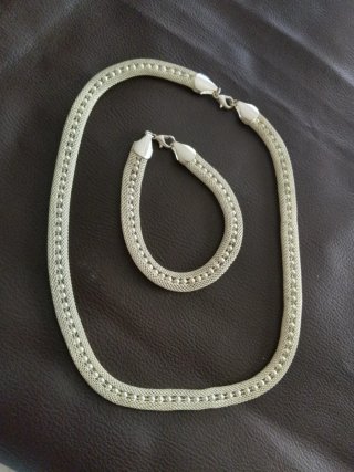 Set collana e bracciale argentato