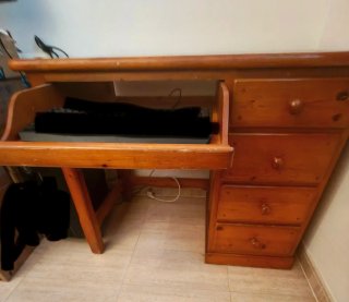 LOTE dos cajoneras + escritorio