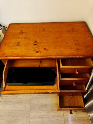LOTE dos cajoneras + escritorio