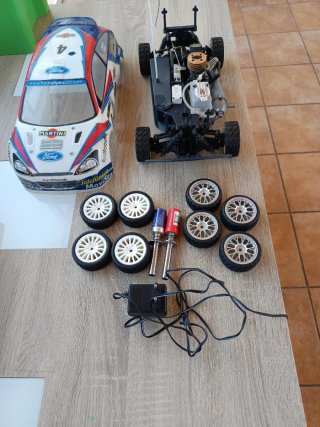 Coche radiocontrol gasolina Ford