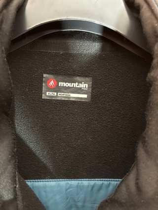 Chaqueta hombre Mountain Pro Negra y Azul