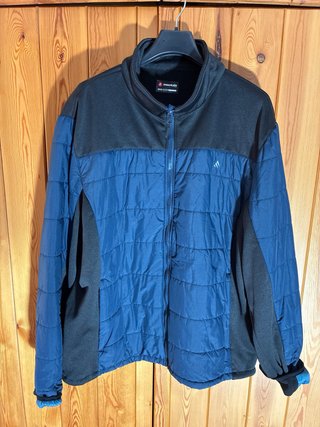 Chaqueta hombre Mountain Pro Negra y Azul
