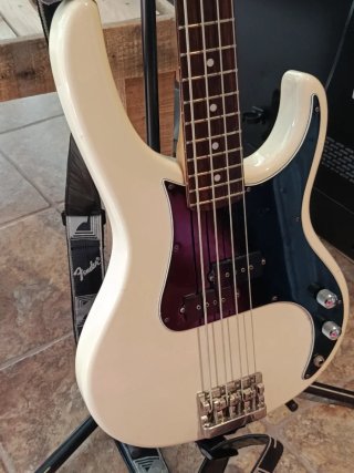 Bajo Eléctrico Washburn Force 4 Japan bass
