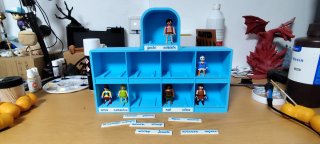 Expositor figuras Disney Kinder