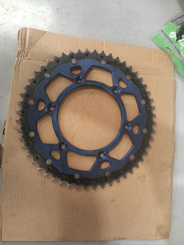 Plato de Transmisión 52 Dientes KTM Husqvarna
