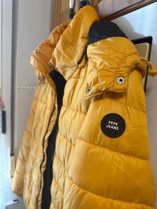 Anorak Pepe Jeans Amarillo,es calentita