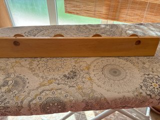 Perchero de madera con 4 pomos