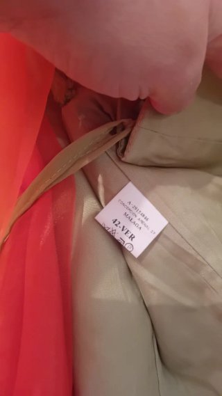 Vestido de fiesta naranja y verde