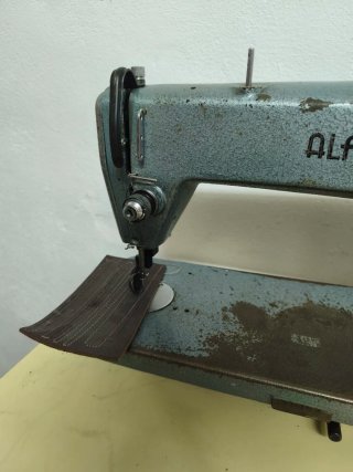 Máquina de Coser Industrial Alfa 127-300
