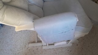 Sillón de lactancia con reposapiés