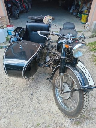 Moto con Sidecar