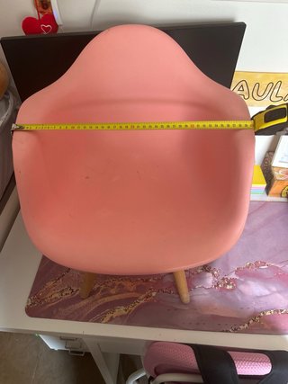 Silla infantil escandinava rosa