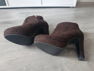 Botines tacón alto marrones